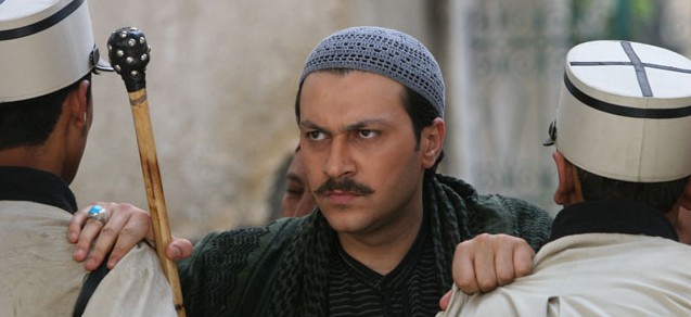 فيديو:الممثل السوري وائل شرف ينفي شائعة مقتله