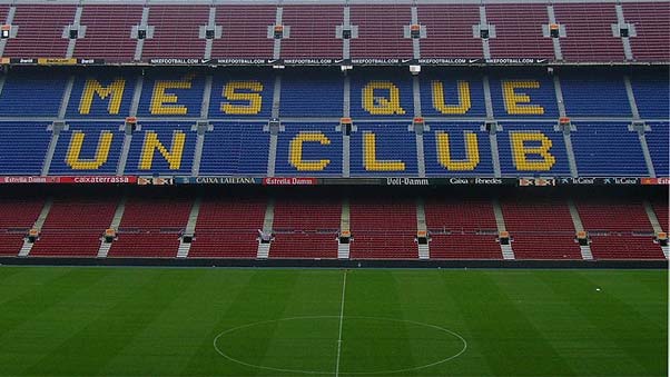 ريال مدريد يطلب إقامة نهائي كأس أسبانيا في معقل برشلونة !