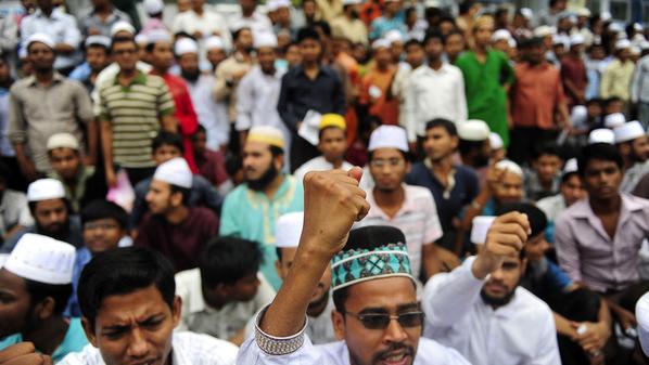 اضراب عام يشل بنغلادش مع ارتفاع حصيلة قتلى الاحتجاجات الى 80